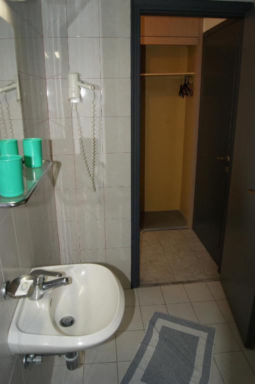 Moschos Hotel Rhodes City Habitación foto